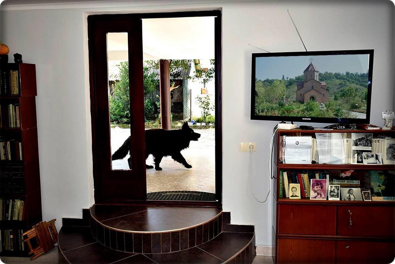 Guest House Qedi Jvari Luaran gambar